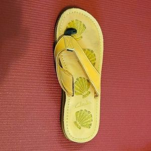 Clarks Flip-Flop, Size 7.5, Tan